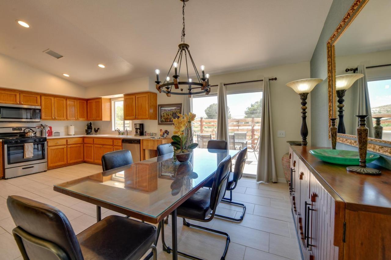 Updated Abode 22 Mi To Joshua Tree National Park! Morongo Valley Exterior foto